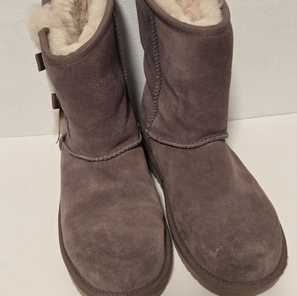Koolaburra UGG Boots  Suede Victoria Short Winter Boot Sz 7 - Picture 4 of 16
